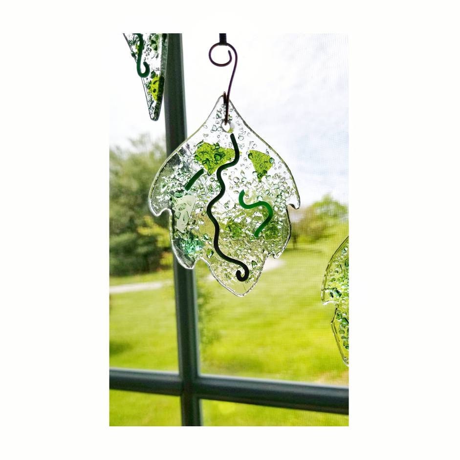 Leaf Suncatchers, Set of 2. Kiln Fused Green, Clear Crushed Glass. Rounded & Slender Leaves. Handmade Glass Art, Nature Inspired Home Decor.