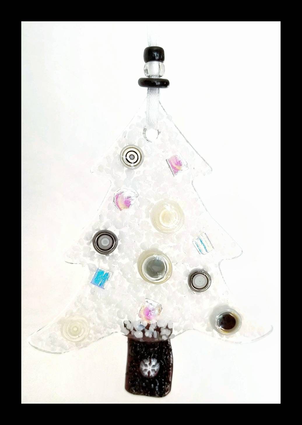 White Glass Ornament. Black or White Tree decorating is fun & creative. Kiln fused, crushed glass frit with Murrine. Clear gift box.