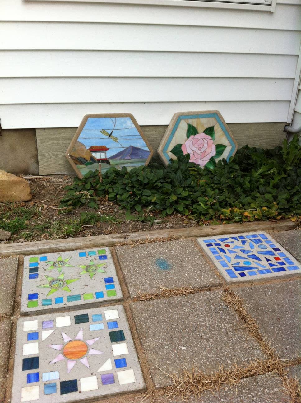 Stained Glass Pieces, Mosaic Art. Color Pack for Earth Tone Themes & Pet Portraiture. Wispy, Streaky. Pretty for Glass on Glass.