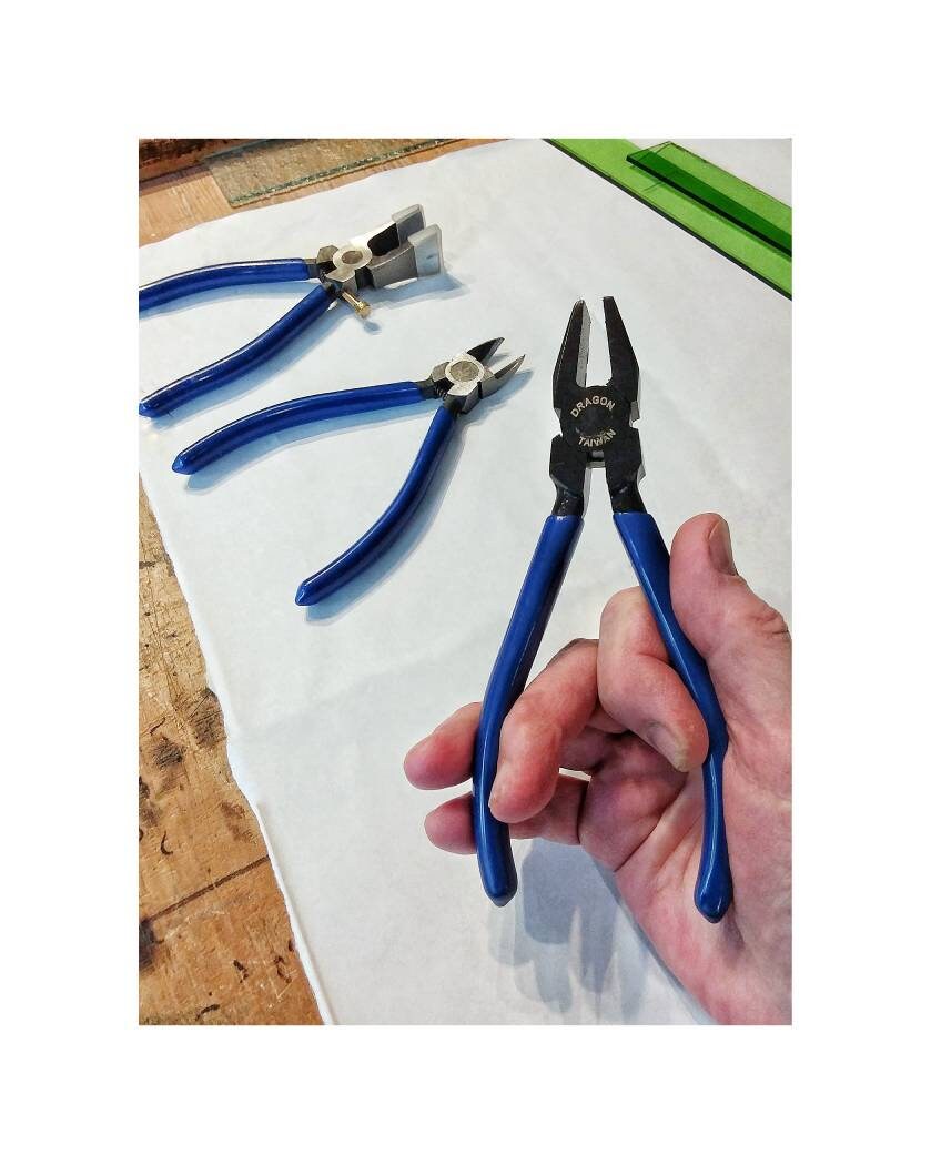 Stained Glass Pliers, for breaking glass along score. Sturdy metal with blue coated handles. Free shipping.