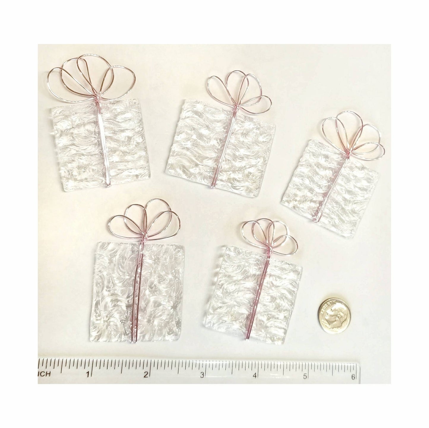 Gift Tag Decorations Stained Glass Ornament party favors, Set of 5 Textured clear glass with pink wire bow
